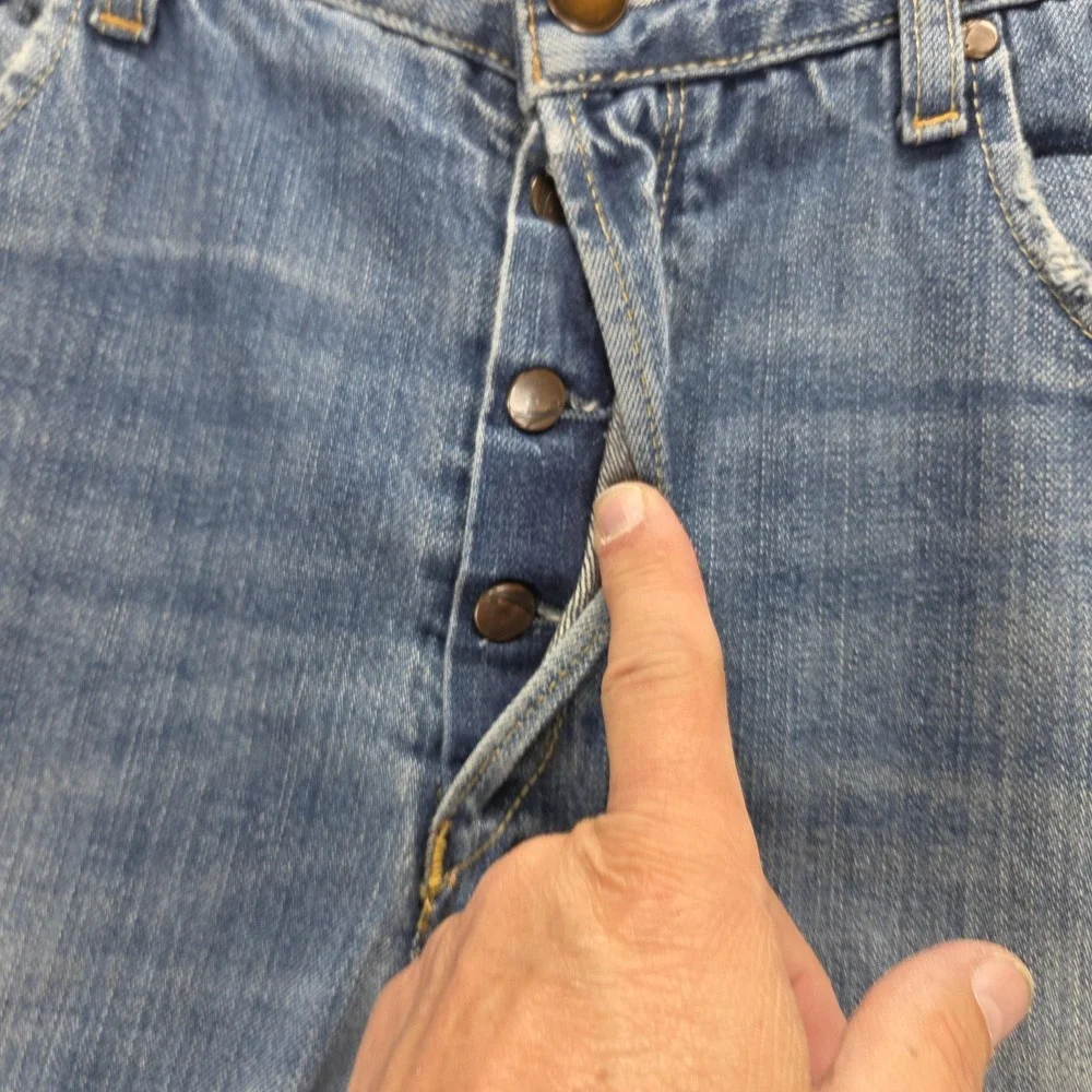 Levis 13151 important